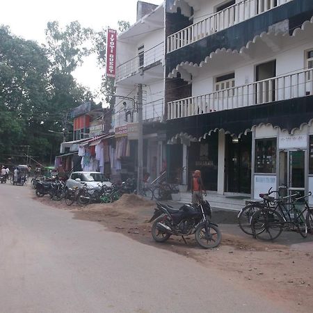 Hotel Mahamaya Бодх-Гая Екстер'єр фото